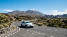Dépôts et franchises de location de voiture à Tenerife décryptés : Ce que vous payez et comment les éviter