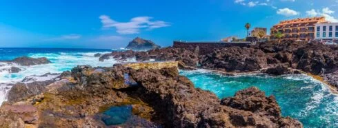 Les piscines naturelles d'El Caleton : Une escapade rafraîchissante dans une nature vierge