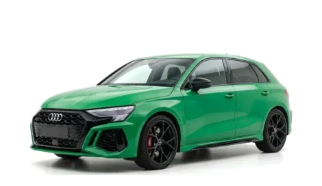 Location de Audi RS 3 Sportback (Automatique, 2.5 L Essence) à Tenerife