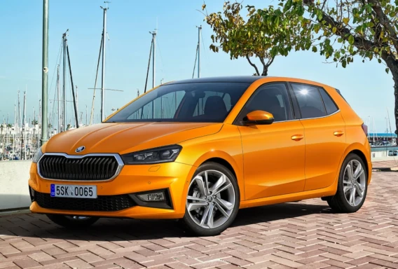 Skoda Fabia (Automatique, 1.5 L, 5 places)
